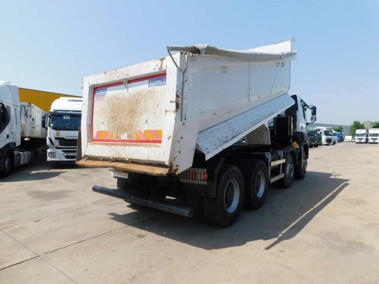 Ford 4142d 8x4 dcab e6 16s2230 ecotorq - 덤프트럭 : 사진 3 Ford 4142d 8x4 dcab e6 16s2230 ecotorq - 덤프트럭 : 사진 3