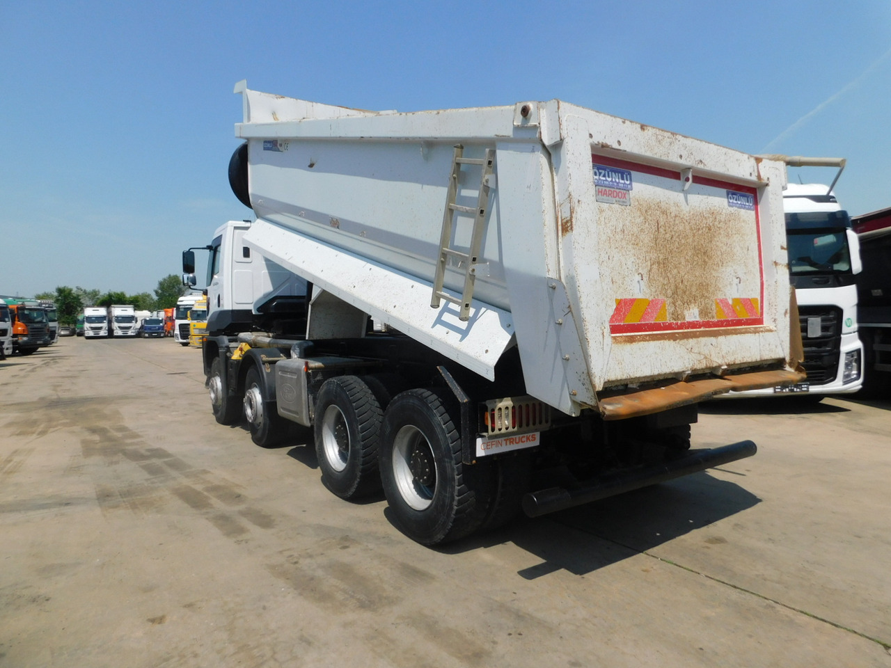 Ford 4142d 8x4 dcab e6 16s2230 ecotorq - 덤프트럭 : 사진 4 Ford 4142d 8x4 dcab e6 16s2230 ecotorq - 덤프트럭 : 사진 4