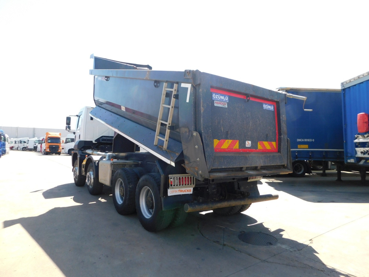 Ford 4142d 8x4 dcab e6 16s2230 - 덤프트럭 : 사진 4 Ford 4142d 8x4 dcab e6 16s2230 - 덤프트럭 : 사진 4