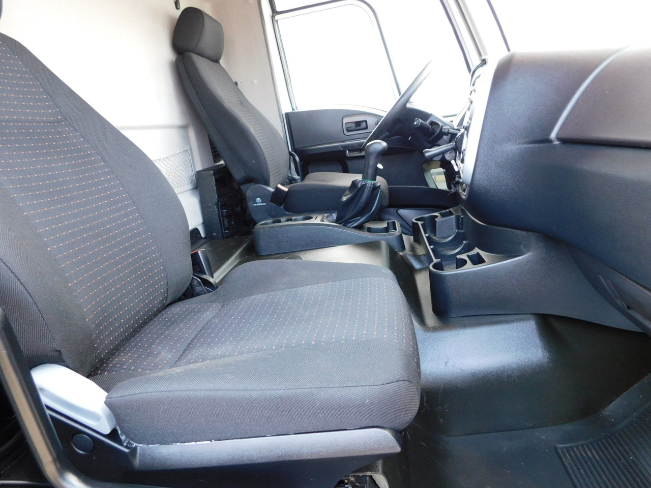 Ford 4142d 8x4 dcab e6 16s223 - 덤프트럭 : 사진 5 Ford 4142d 8x4 dcab e6 16s223 - 덤프트럭 : 사진 5