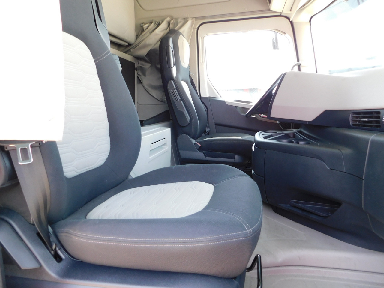 Ford F max chk1 - 트랙터 유닛 : 사진 5 Ford F max chk1 - 트랙터 유닛 : 사진 5