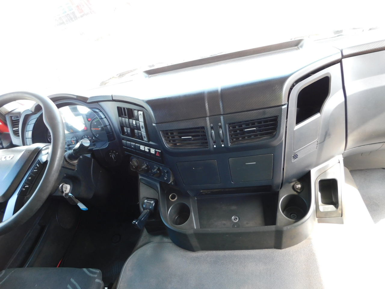 덤프트럭 Iveco Trakker 450 : 사진 7