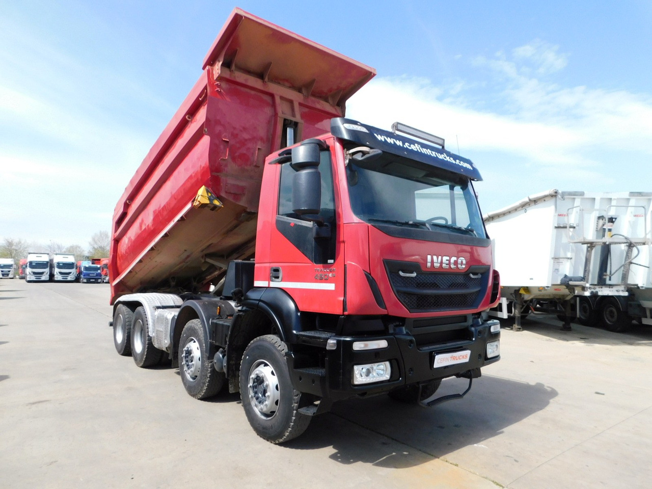 Iveco Trakker 450 - 덤프트럭 : 사진 2 Iveco Trakker 450 - 덤프트럭 : 사진 2