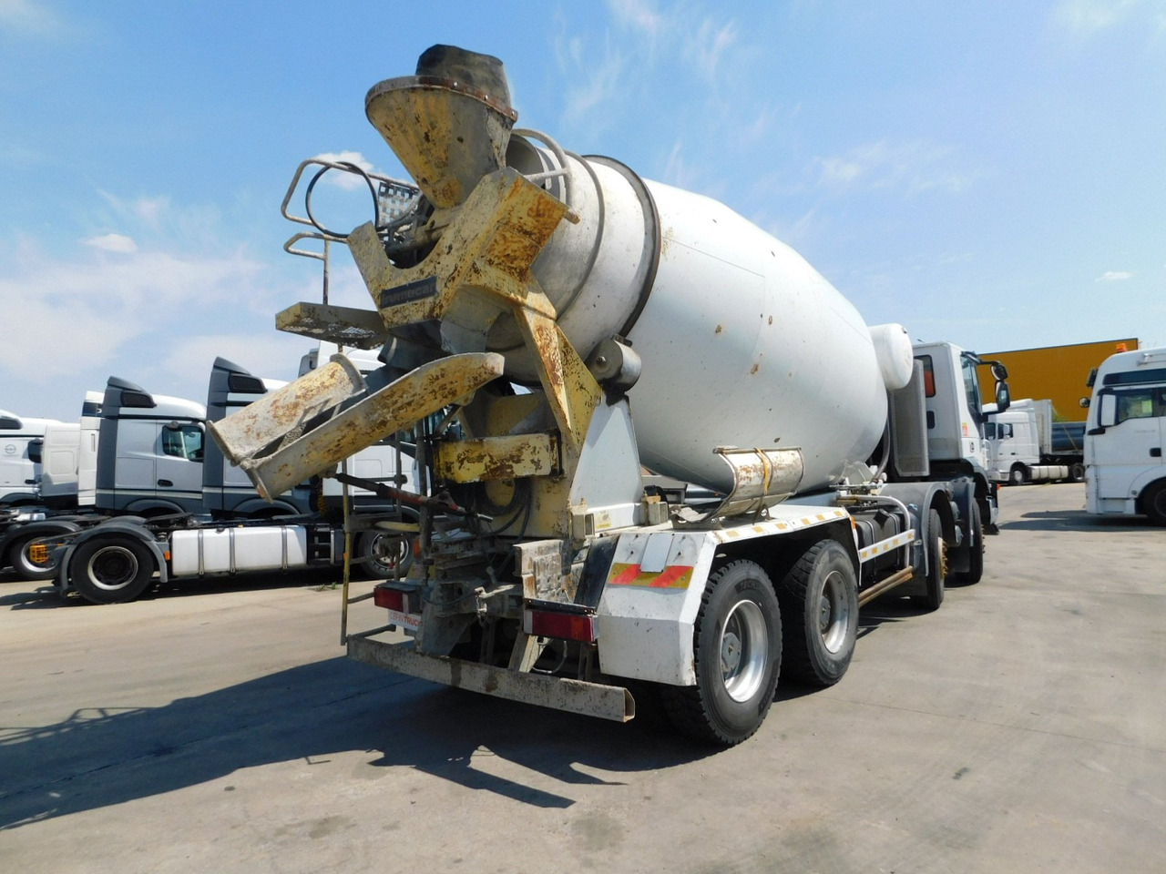Iveco Trakker ad340t41b - 콘크리트 믹서 트럭 : 사진 3 Iveco Trakker ad340t41b - 콘크리트 믹서 트럭 : 사진 3