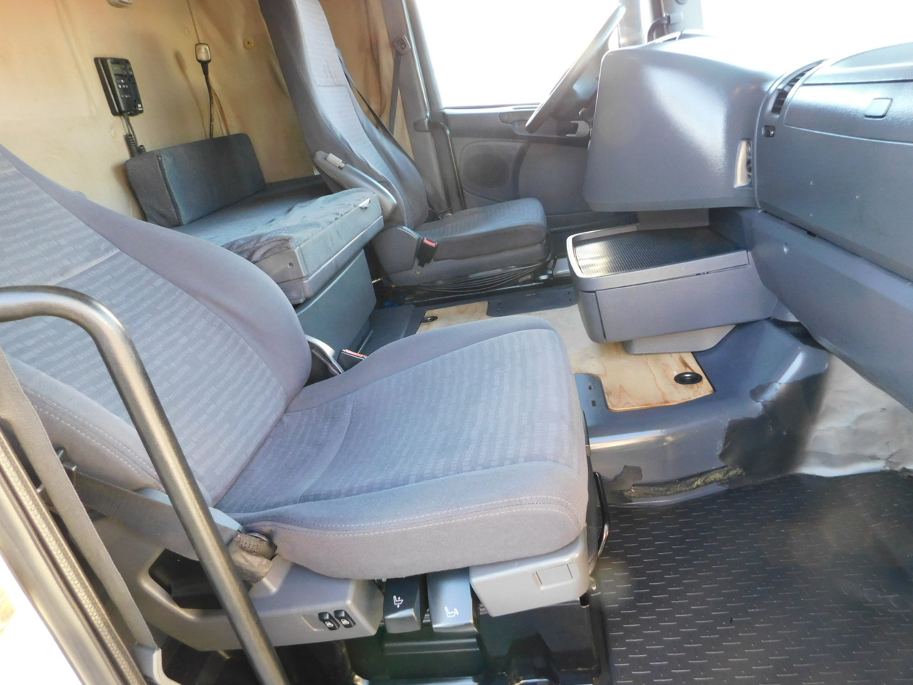 Scania R420 - 트랙터 유닛 : 사진 5 Scania R420 - 트랙터 유닛 : 사진 5