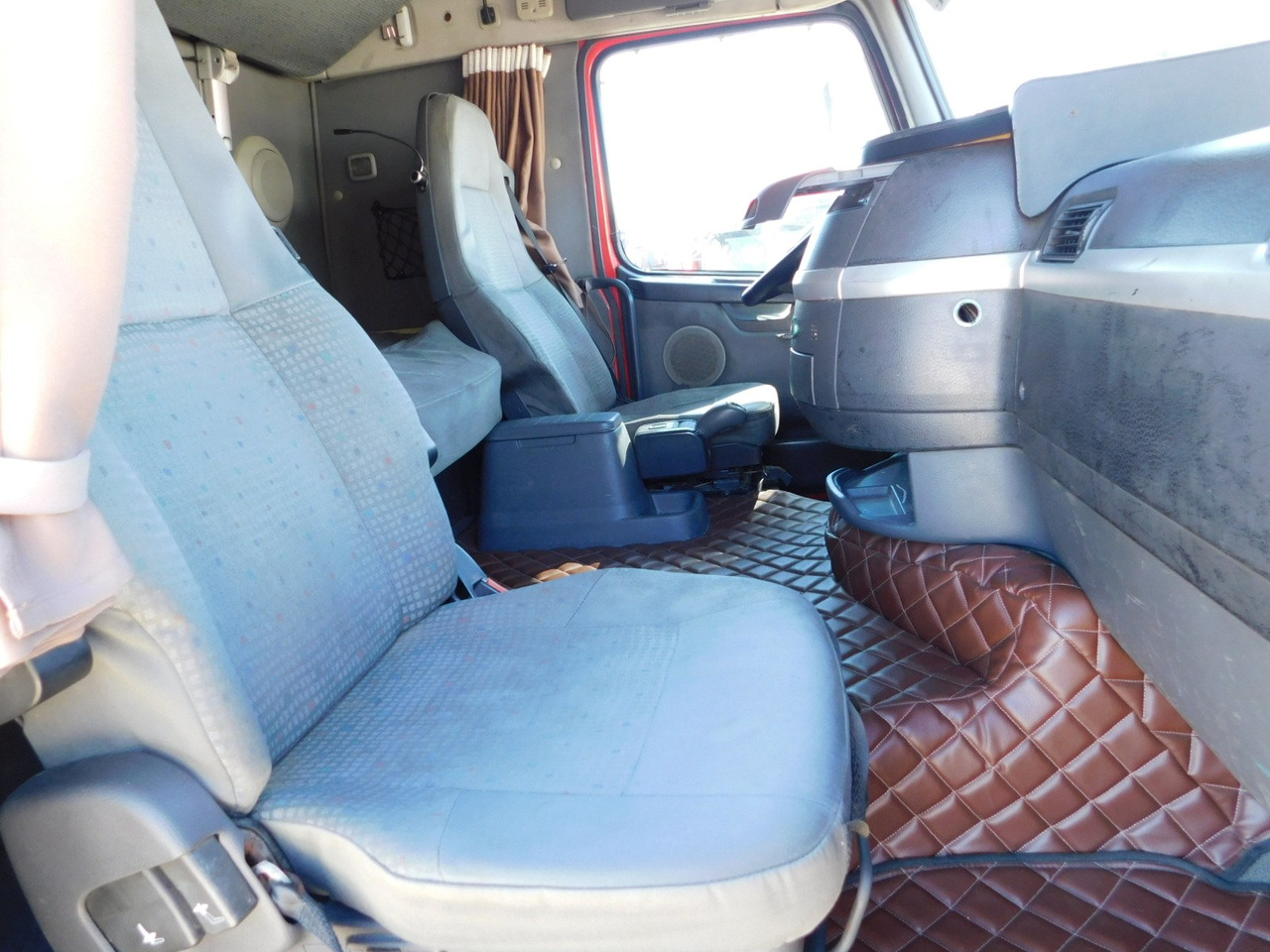 Volvo Fh 12 420 fh42 tb - 트랙터 유닛 : 사진 5 Volvo Fh 12 420 fh42 tb - 트랙터 유닛 : 사진 5