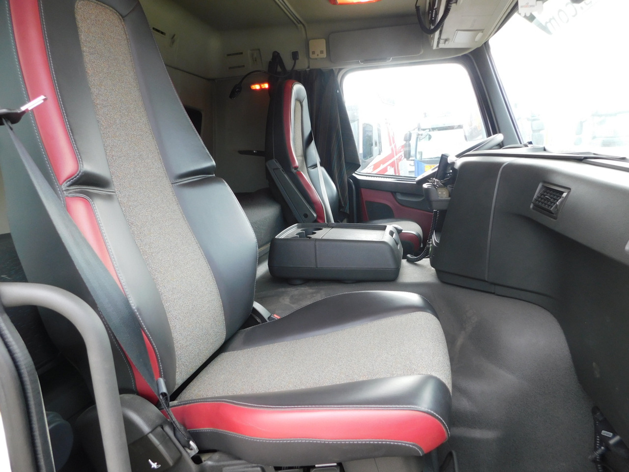 Volvo Fmx 460 - 덤프트럭 : 사진 5 Volvo Fmx 460 - 덤프트럭 : 사진 5