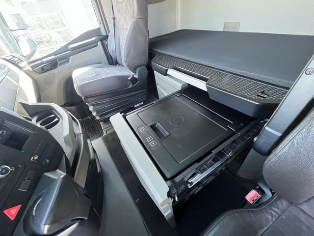 MAN TGX 18.510 4x2 BL-SA Euro6 Intarder Klima - 트랙터 유닛 : 사진 5 MAN TGX 18.510 4x2 BL-SA Euro6 Intarder Klima - 트랙터 유닛 : 사진 5