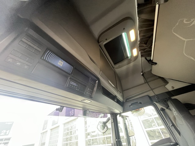 MAN TGX 26.470 6x2-4 LL Euro6 Intarder AHK Luftfeder - 컨테이너 운반 장치/ 스와프 보디 트럭 : 사진 2 MAN TGX 26.470 6x2-4 LL Euro6 Intarder AHK Luftfeder - 컨테이너 운반 장치/ 스와프 보디 트럭 : 사진 2