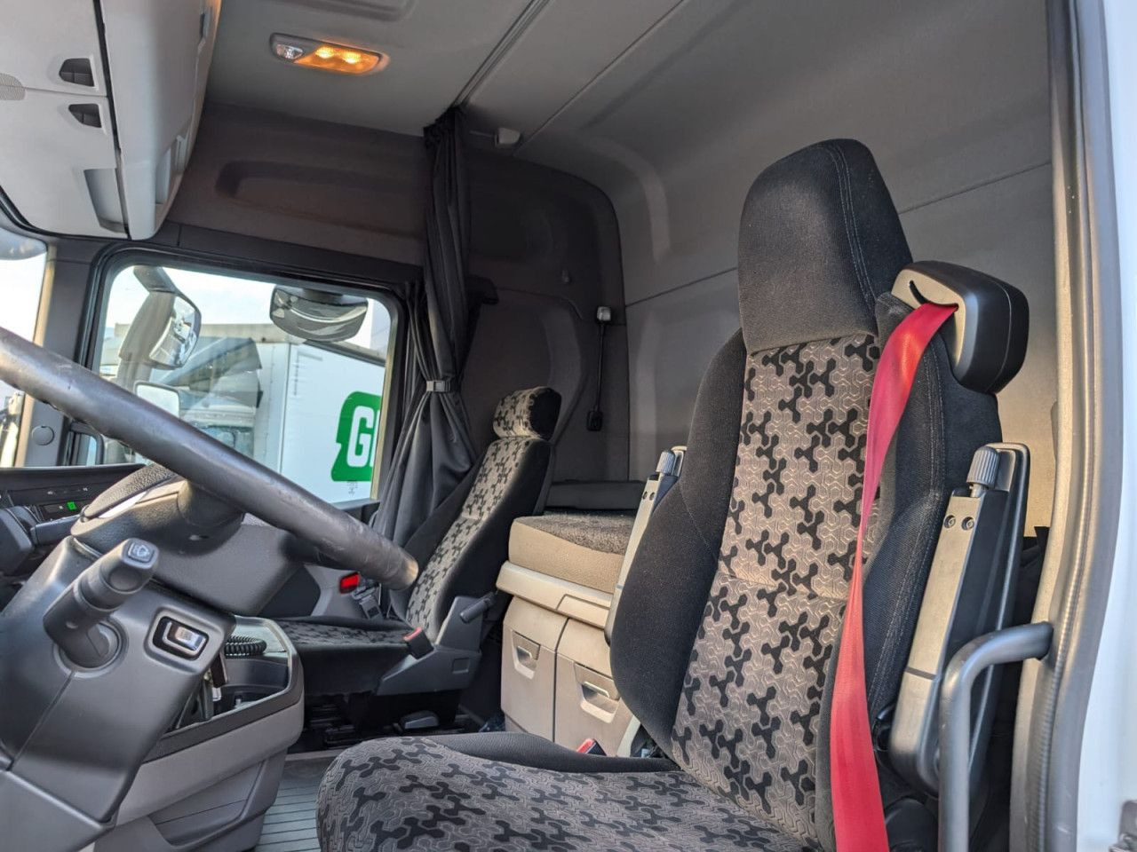 Scania R 450 - 트랙터 유닛 : 사진 5 Scania R 450 - 트랙터 유닛 : 사진 5