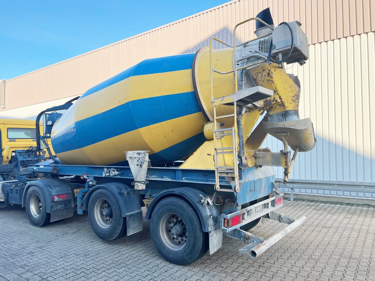 Andere MÜLLER MITTELTAL SF 32 BM/BS mit LIEBHERR Betonmischer ca. 10m³ MÜLLER MITTELTAL SF 32 BM/BS mit LIEBHERR Betonmischer ca. 10m³, Liftachse - 콘크리트 믹서 세미 트레일러 : 사진 5 Andere MÜLLER MITTELTAL SF 32 BM/BS mit LIEBHERR Betonmischer ca. 10m³ MÜLLER MITTELTAL SF 32 BM/BS mit LIEBHERR Betonmischer ca. 10m³, Liftachse - 콘크리트 믹서 세미 트레일러 : 사진 5