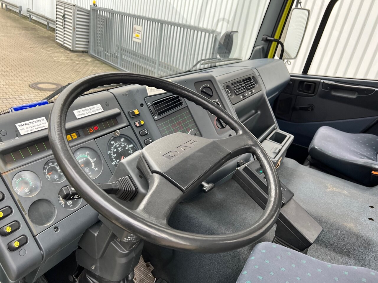 DAF 65.210 4x4 65.210 4x4 - 후크 리프트 트럭 : 사진 4 DAF 65.210 4x4 65.210 4x4 - 후크 리프트 트럭 : 사진 4