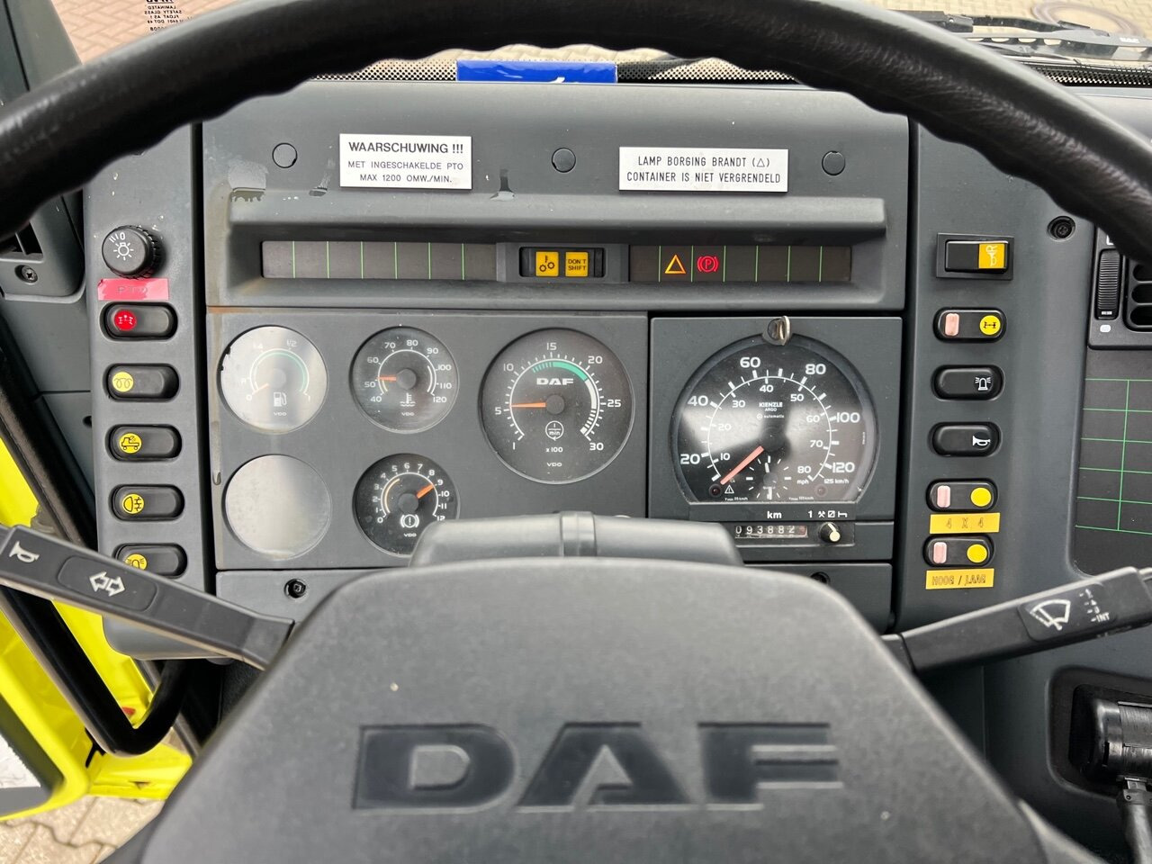 DAF 65.210 4x4 65.210 4x4 - 후크 리프트 트럭 : 사진 5 DAF 65.210 4x4 65.210 4x4 - 후크 리프트 트럭 : 사진 5