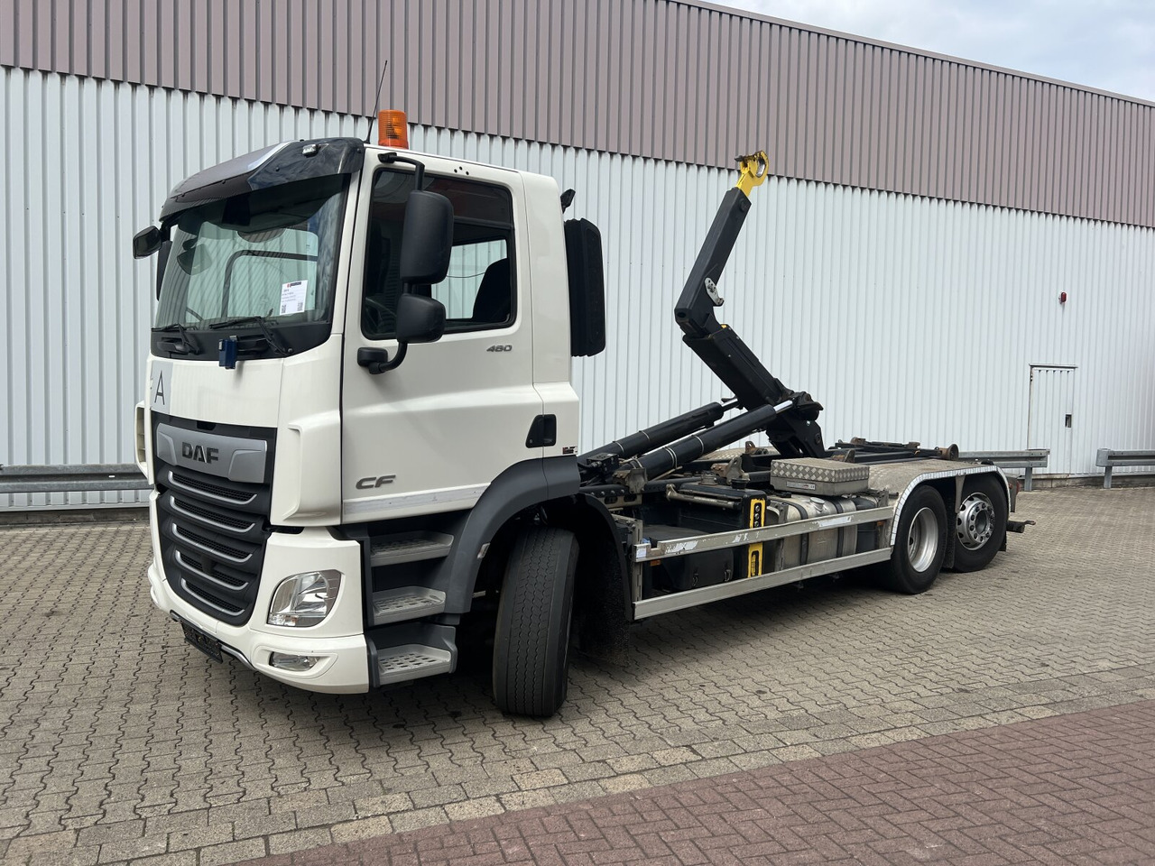 DAF CF 480 6x2 CF 480 6x2, Lenk-/Liftachse - 후크 리프트 트럭 : 사진 1 DAF CF 480 6x2 CF 480 6x2, Lenk-/Liftachse - 후크 리프트 트럭 : 사진 1