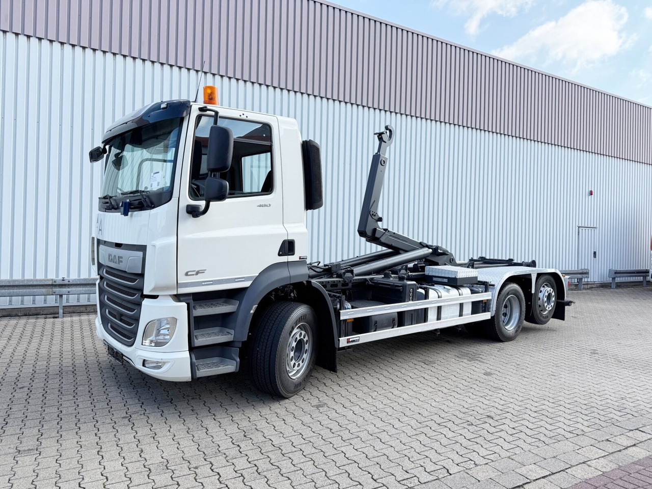 DAF CF 480 6x2 CF 480 6x2, Lenk-/Liftachse - 후크 리프트 트럭 : 사진 1 DAF CF 480 6x2 CF 480 6x2, Lenk-/Liftachse - 후크 리프트 트럭 : 사진 1