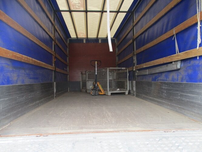 DAF DAF AE 45.150 LF Plane Spriegel LBW DAF AE 45.150 LF 4x2, Plane Spriegel LBW - 커튼사이더 트럭 : 사진 3 DAF DAF AE 45.150 LF Plane Spriegel LBW DAF AE 45.150 LF 4x2, Plane Spriegel LBW - 커튼사이더 트럭 : 사진 3