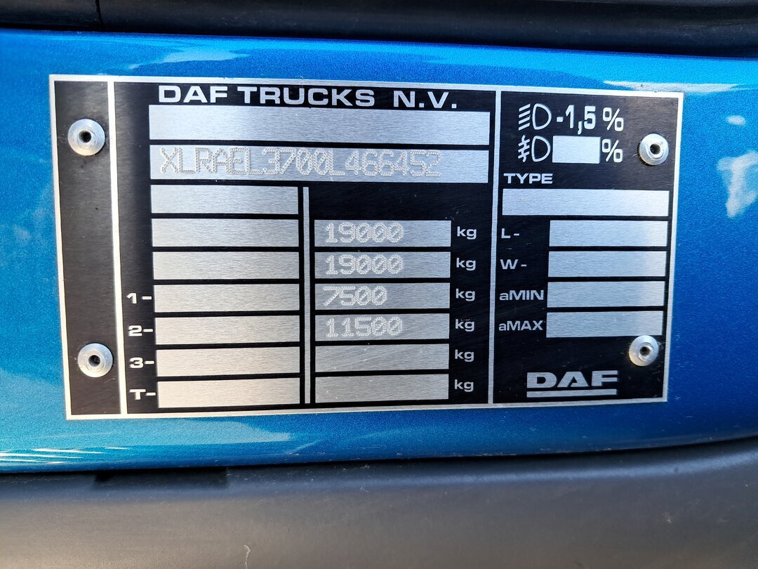 DAF LF 290 FA 4x2 LF 290 FA 4x2, Nebenantrieb, Navi - 캡 새시 트럭 : 사진 3 DAF LF 290 FA 4x2 LF 290 FA 4x2, Nebenantrieb, Navi - 캡 새시 트럭 : 사진 3