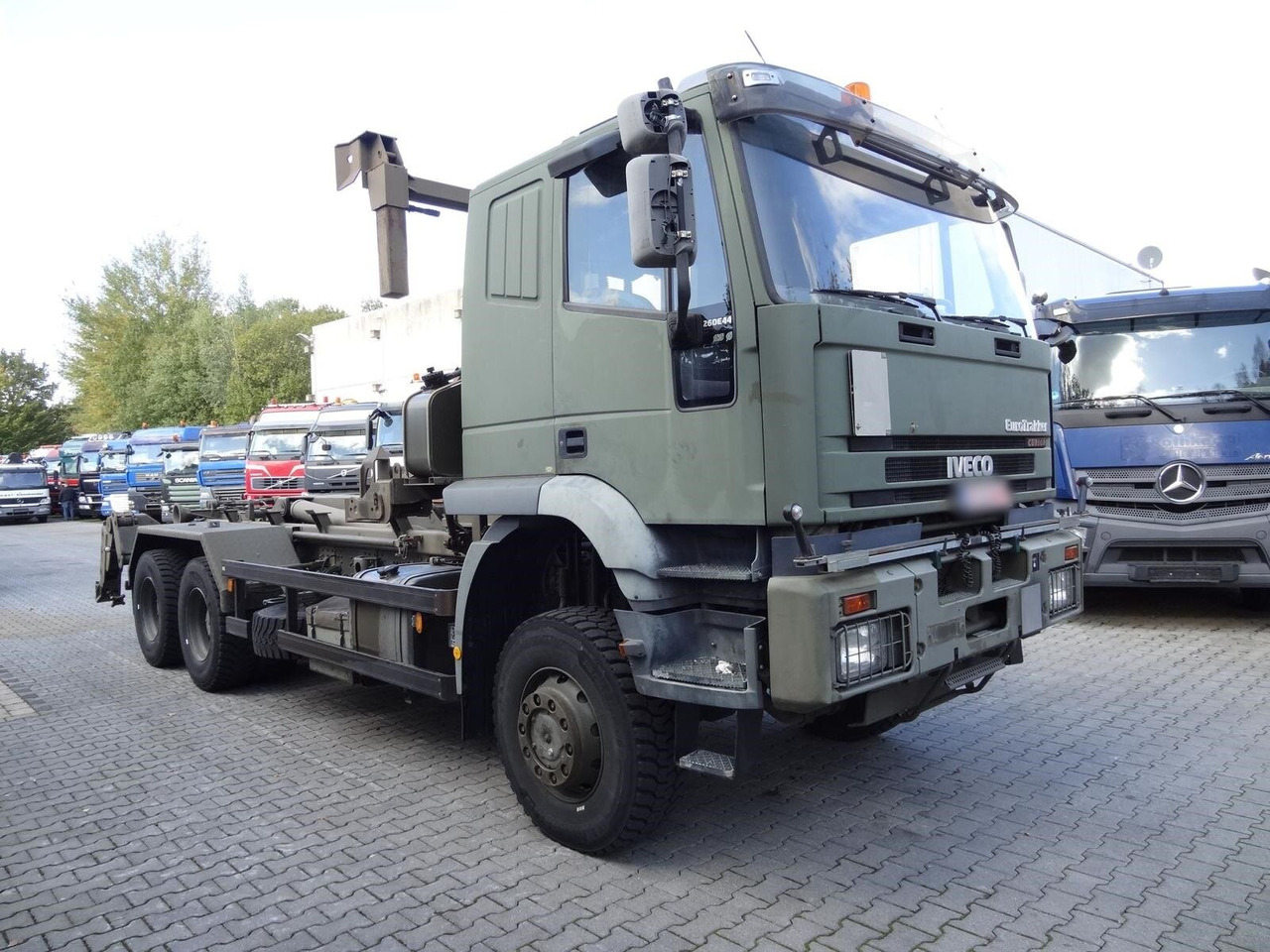 EuroTrakker 260E44W 6X6 EuroTrakker 260E44W 6X6, Retarder, ADR - 후크 리프트 트럭 : 사진 2 EuroTrakker 260E44W 6X6 EuroTrakker 260E44W 6X6, Retarder, ADR - 후크 리프트 트럭 : 사진 2