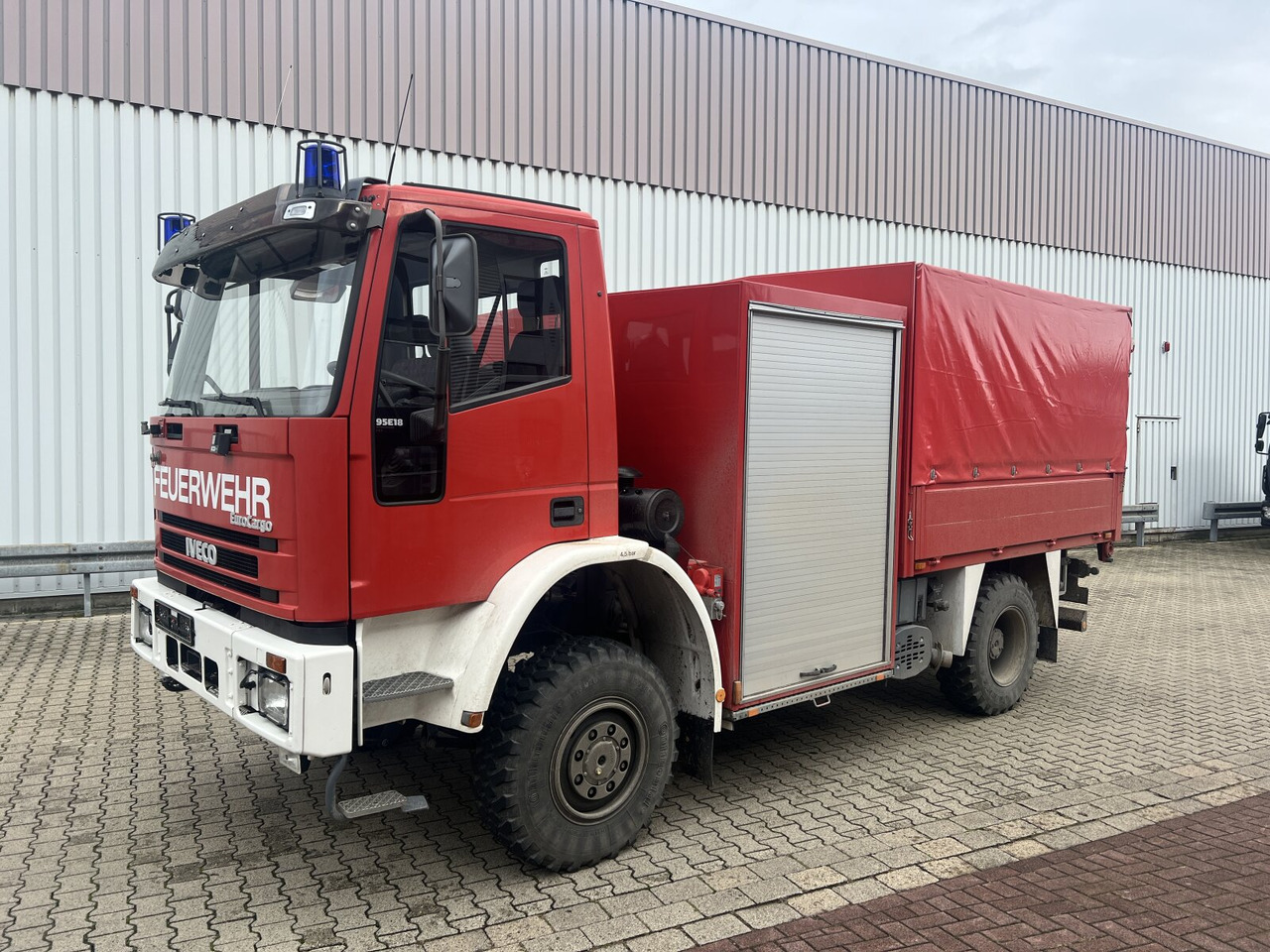 FF 95 E 18 4x4 FF 95 E 18 4x4, Feuerwehr - 구급차 : 사진 1 FF 95 E 18 4x4 FF 95 E 18 4x4, Feuerwehr - 구급차 : 사진 1
