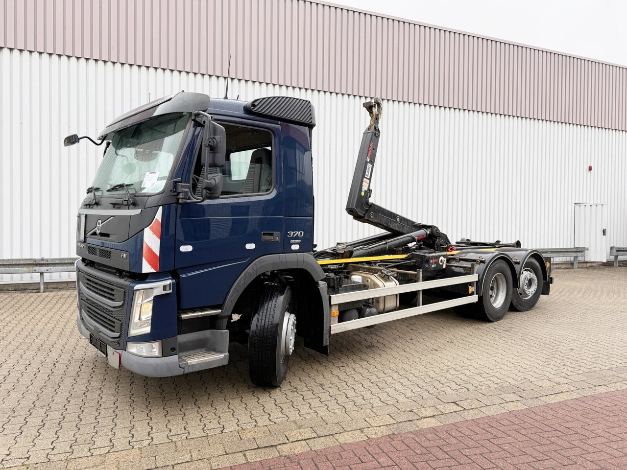 FM 370/410 6x2 FM 370/410 6x2, Lenk-/Liftachse - 후크 리프트 트럭 : 사진 1 FM 370/410 6x2 FM 370/410 6x2, Lenk-/Liftachse - 후크 리프트 트럭 : 사진 1