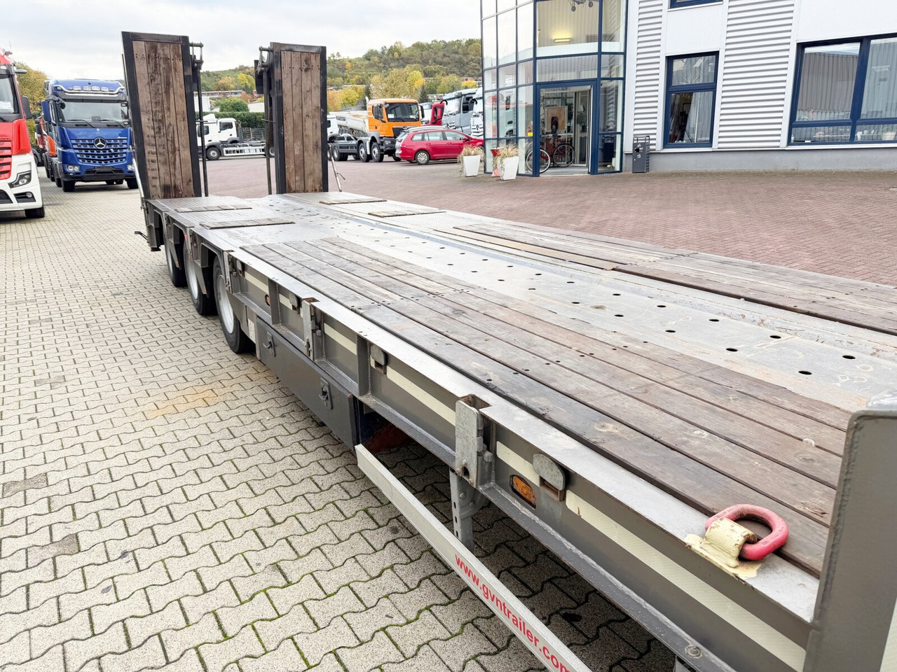 저하대 세미 트레일러 운반 물 중장비 GVN Trailer 329 GVN Trailer 329, Liftachse, Verbr. auf 3m, hydr. Rampen : 사진 10 저하대 세미 트레일러 운반 물 중장비 GVN Trailer 329 GVN Trailer 329, Liftachse, Verbr. auf 3m, hydr. Rampen : 사진 10