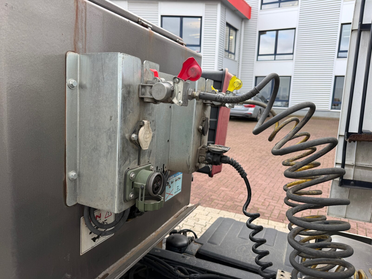 GVN Trailer 329 GVN Trailer 329, Liftachse, Verbr. auf 3m, hydr. Rampen - 저하대 세미 트레일러 : 사진 2 GVN Trailer 329 GVN Trailer 329, Liftachse, Verbr. auf 3m, hydr. Rampen - 저하대 세미 트레일러 : 사진 2