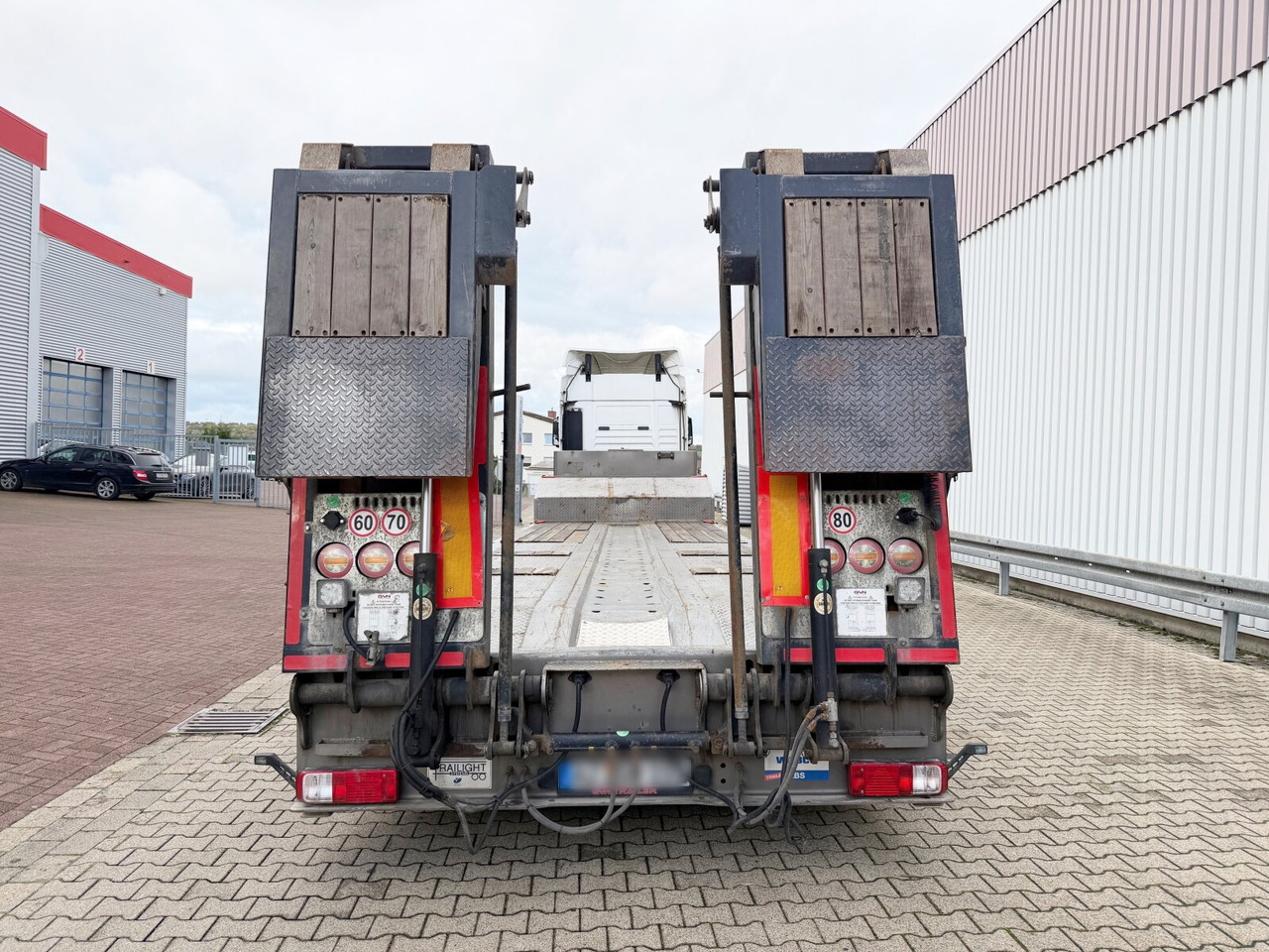 저하대 세미 트레일러 운반 물 중장비 GVN Trailer 329 GVN Trailer 329, Liftachse, Verbr. auf 3m, hydr. Rampen : 사진 7 저하대 세미 트레일러 운반 물 중장비 GVN Trailer 329 GVN Trailer 329, Liftachse, Verbr. auf 3m, hydr. Rampen : 사진 7