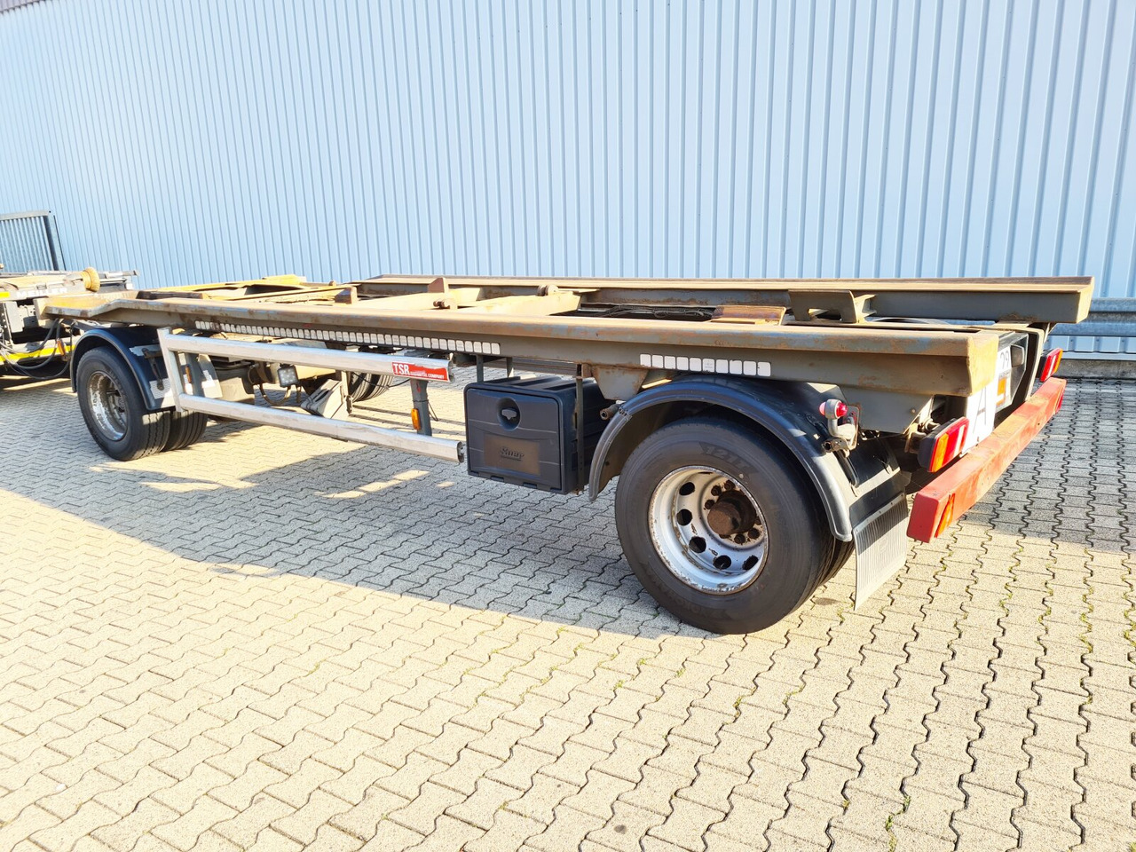 롤오프/ 스킵 트레일러 HAR 18.70 HAR 18.70 Abrollanhänger : 사진 9 롤오프/ 스킵 트레일러 HAR 18.70 HAR 18.70 Abrollanhänger : 사진 9