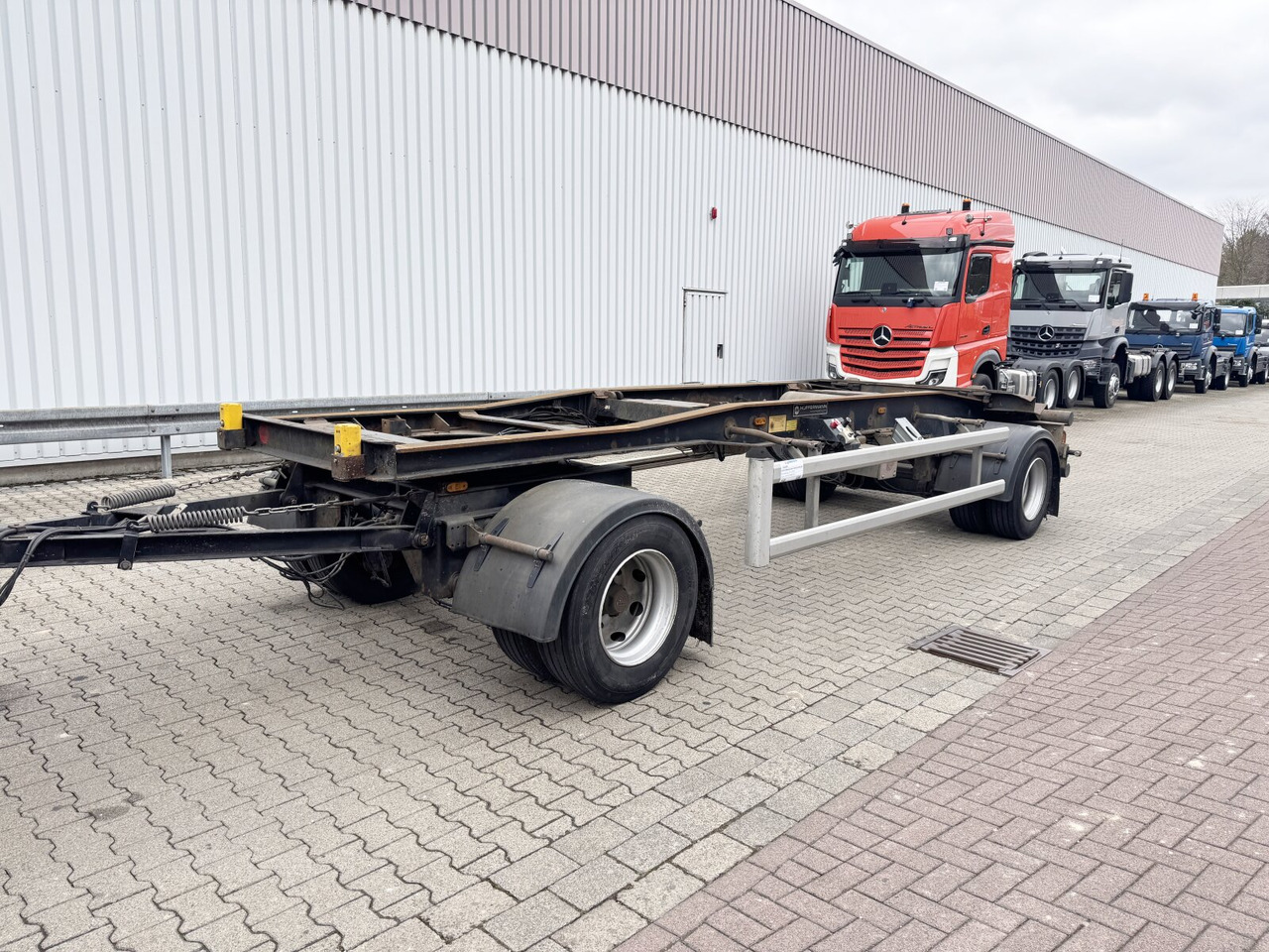 HSA 18.65 Schlittenabroller HSA 18.65 Schlittenabroller - 롤오프/ 스킵 트레일러 : 사진 1 HSA 18.65 Schlittenabroller HSA 18.65 Schlittenabroller - 롤오프/ 스킵 트레일러 : 사진 1