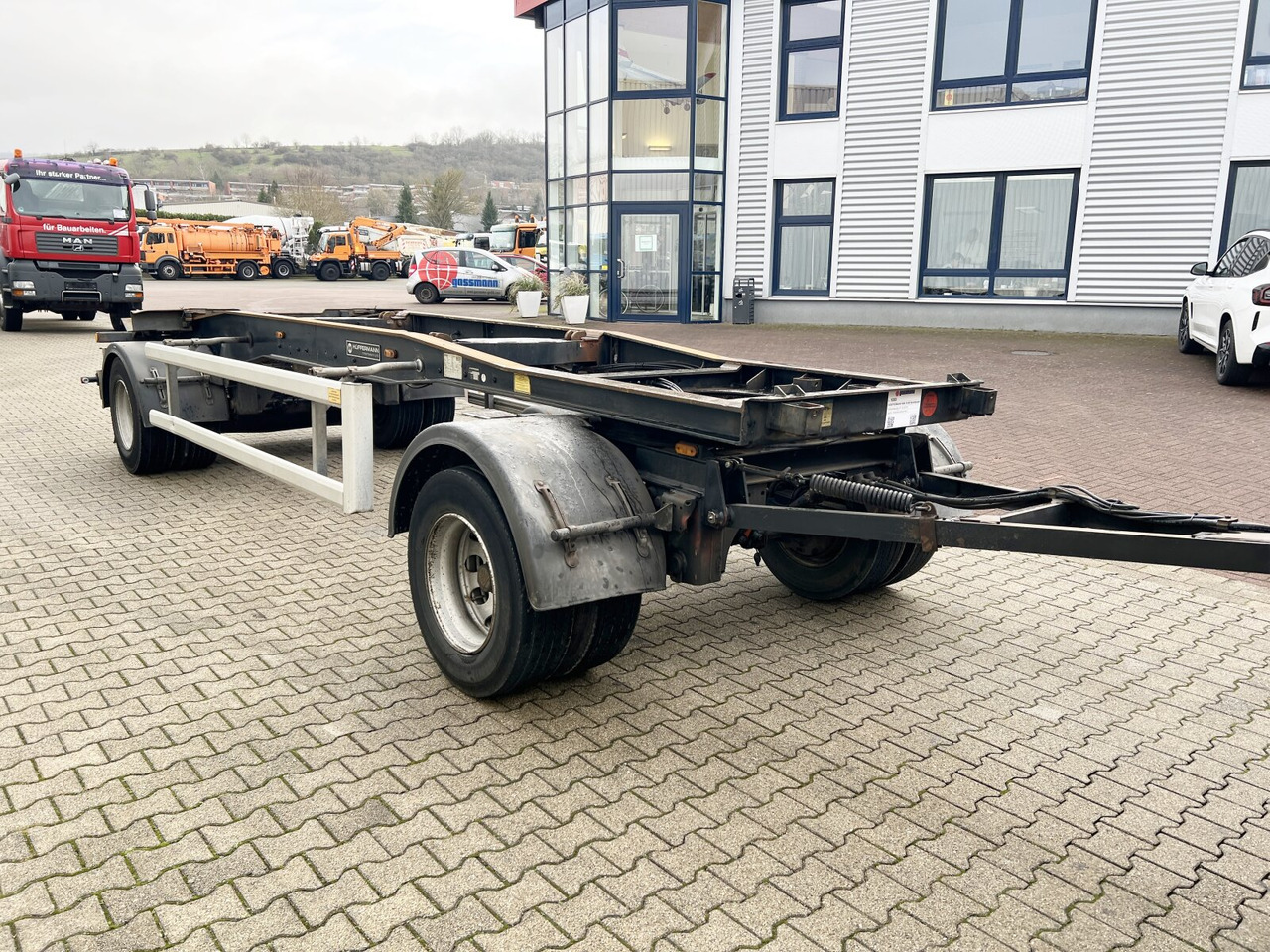 HSA 18.65 Schlittenabroller HUEFFERMANN HSA 18.65 Schlittenabroller - 롤오프/ 스킵 트레일러 : 사진 5 HSA 18.65 Schlittenabroller HUEFFERMANN HSA 18.65 Schlittenabroller - 롤오프/ 스킵 트레일러 : 사진 5