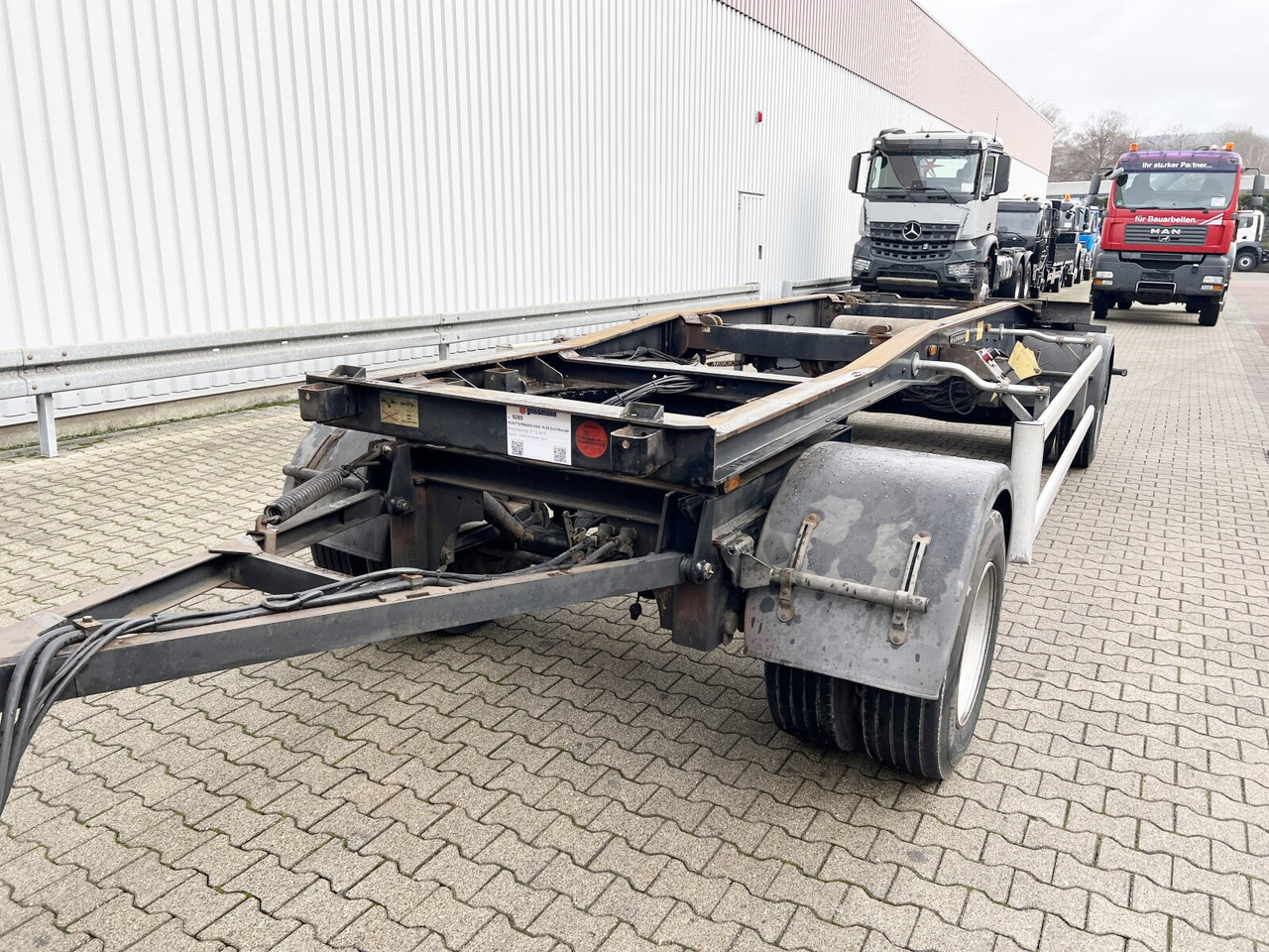 HSA 18.65 Schlittenabroller HUEFFERMANN HSA 18.65 Schlittenabroller - 롤오프/ 스킵 트레일러 : 사진 4 HSA 18.65 Schlittenabroller HUEFFERMANN HSA 18.65 Schlittenabroller - 롤오프/ 스킵 트레일러 : 사진 4