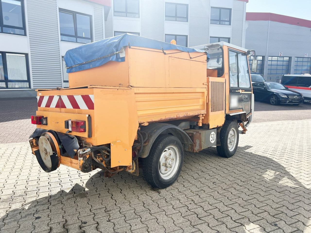 리스  HY 1251 / 4x4 Bokimobil, Winterdienst, Kehr/Saugmaschine KIEFER HY 1251 / 4x4 Bokimobil, Winterdienst HY 1251 / 4x4 Bokimobil, Winterdienst, Kehr/Saugmaschine KIEFER HY 1251 / 4x4 Bokimobil, Winterdienst : 사진 9 리스  HY 1251 / 4x4 Bokimobil, Winterdienst, Kehr/Saugmaschine KIEFER HY 1251 / 4x4 Bokimobil, Winterdienst HY 1251 / 4x4 Bokimobil, Winterdienst, Kehr/Saugmaschine KIEFER HY 1251 / 4x4 Bokimobil, Winterdienst : 사진 9
