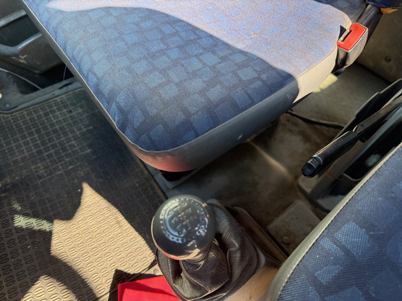 Iveco Daily 65C15D 4x2 Doka Daily 65C15D 4x2 Doka, Grüne Plakette, City-Abroller - 후크 리프트 트럭 : 사진 4 Iveco Daily 65C15D 4x2 Doka Daily 65C15D 4x2 Doka, Grüne Plakette, City-Abroller - 후크 리프트 트럭 : 사진 4