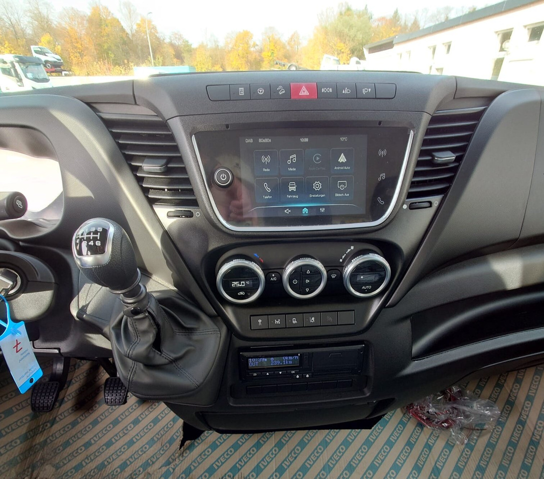 Iveco Daily 72C18H/P DK 4x2 Daily 72C18H/P DK 4x2, Nebenantrieb - 캡 새시 트럭 : 사진 3 Iveco Daily 72C18H/P DK 4x2 Daily 72C18H/P DK 4x2, Nebenantrieb - 캡 새시 트럭 : 사진 3