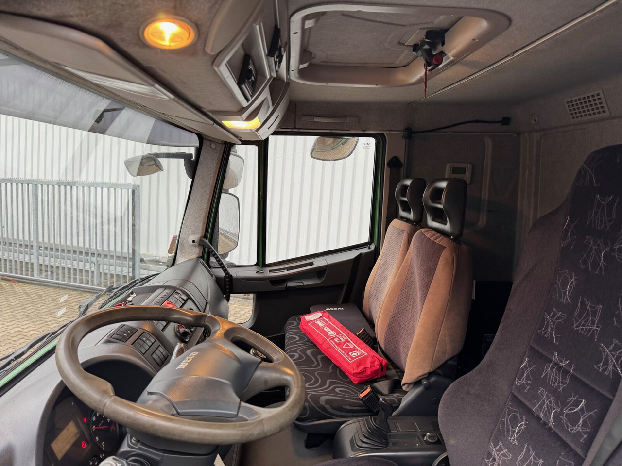 Iveco EuroCargo ML140E25 4x2 EuroCargo ML140E25 4x2, 2x AHK - 덤프트럭 : 사진 2 Iveco EuroCargo ML140E25 4x2 EuroCargo ML140E25 4x2, 2x AHK - 덤프트럭 : 사진 2