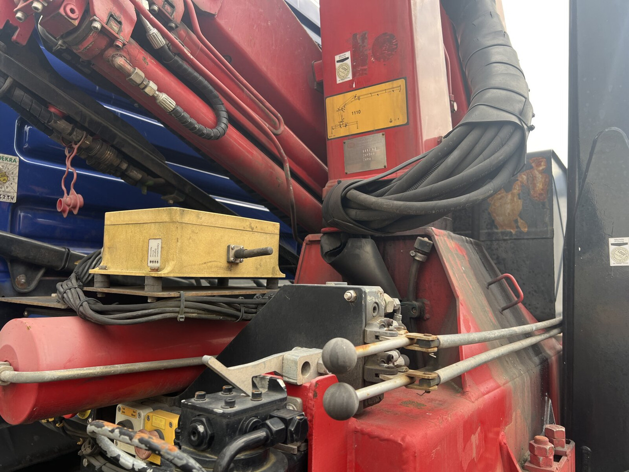 리스 MAN 25/18.284 6x2-4 LL 25/18.284 6x2-4 LL,Kran HMF 1113 K3, Funk, Retarder MAN 25/18.284 6x2-4 LL 25/18.284 6x2-4 LL,Kran HMF 1113 K3, Funk, Retarder : 사진 10