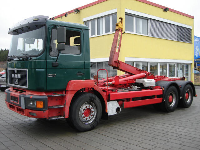 MAN E69 26.403 26.403 6x2, Marrell 26.70, AHK - 후크 리프트 트럭 : 사진 1 MAN E69 26.403 26.403 6x2, Marrell 26.70, AHK - 후크 리프트 트럭 : 사진 1