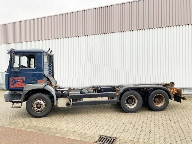 MAN T40 26.364/414 6x4, 6-Zylinder T40 26.364/414 6x4, 6-Zylinder - 캡 새시 트럭 : 사진 5 MAN T40 26.364/414 6x4, 6-Zylinder T40 26.364/414 6x4, 6-Zylinder - 캡 새시 트럭 : 사진 5