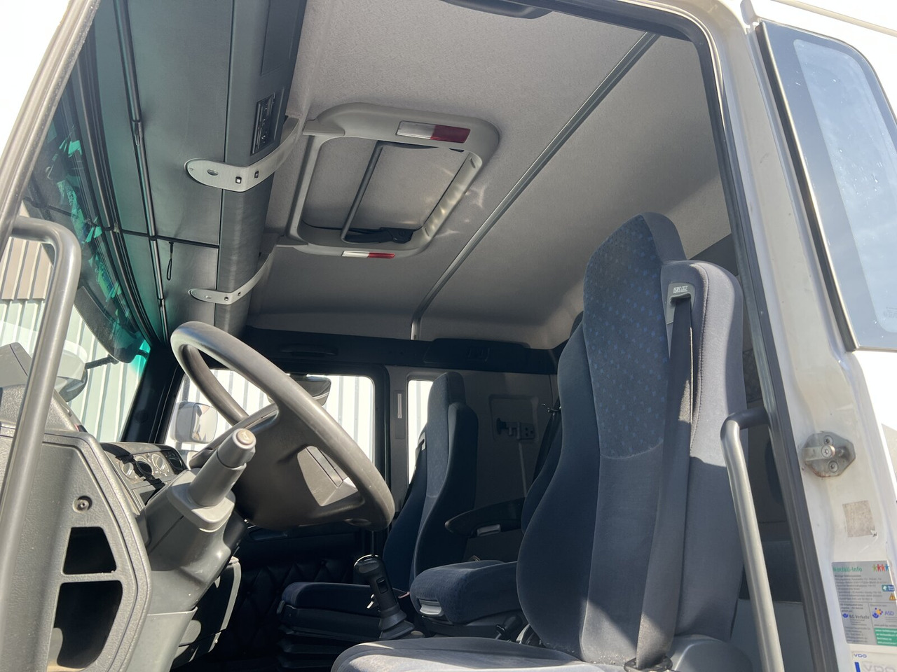 MAN TGA 18.350 4x2 LL TGA 18.350 4x2 LL, Fahrschulausstattung - 트럭 : 사진 3 MAN TGA 18.350 4x2 LL TGA 18.350 4x2 LL, Fahrschulausstattung - 트럭 : 사진 3