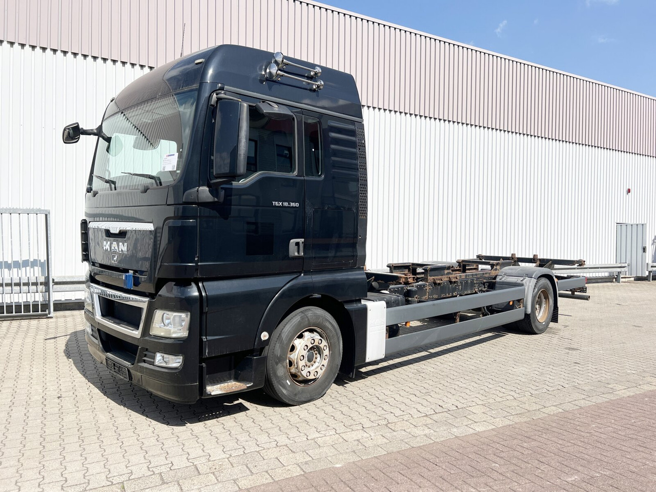 MAN TGA 18.360 4x2 LL TGA 18.360 4x2 LL, Fahrschulausstattung - 트럭 : 사진 1 MAN TGA 18.360 4x2 LL TGA 18.360 4x2 LL, Fahrschulausstattung - 트럭 : 사진 1