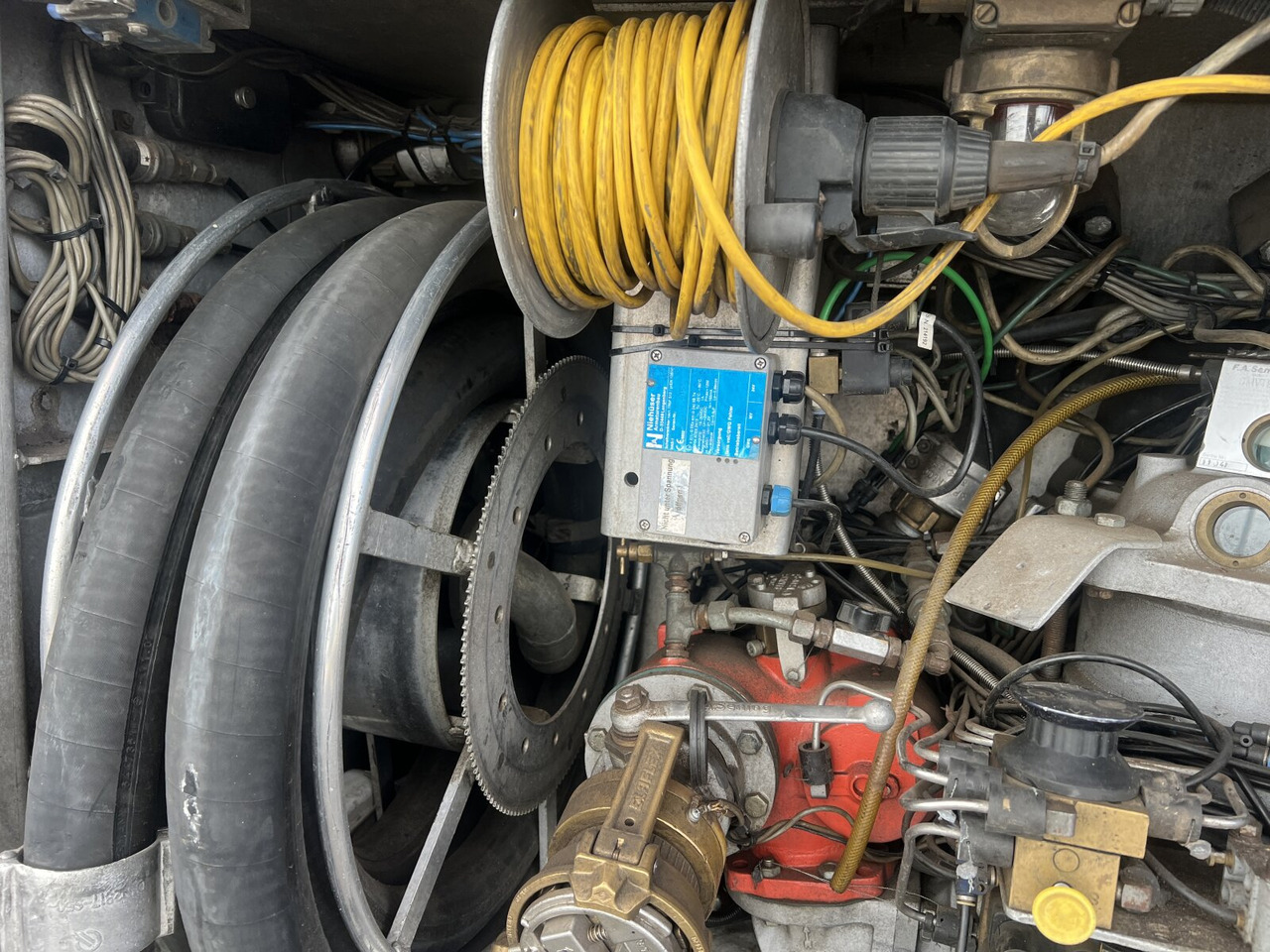 MAN TGA 26.400 6x2-4 BL TGA 26.400 6x2-4 BL, A1, Lenk-/Liftachse, ADR, Kässbohrer Tank ca. 20.820l, 3 Kammern - 유조트럭 : 사진 2 MAN TGA 26.400 6x2-4 BL TGA 26.400 6x2-4 BL, A1, Lenk-/Liftachse, ADR, Kässbohrer Tank ca. 20.820l, 3 Kammern - 유조트럭 : 사진 2