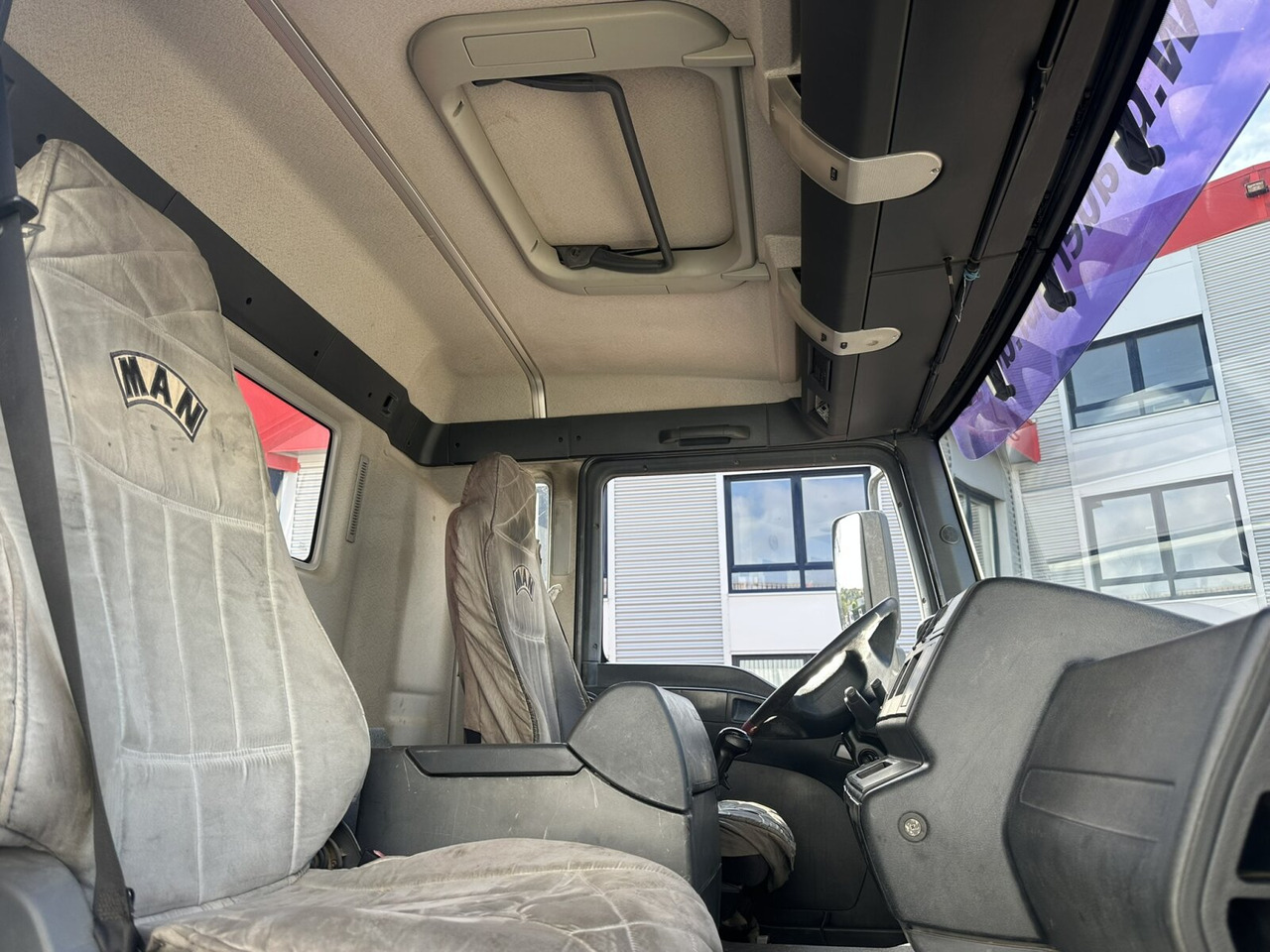 MAN TGA 35.400 8x4 BB TGA 35.400 8x4 BB - 덤프트럭 : 사진 4 MAN TGA 35.400 8x4 BB TGA 35.400 8x4 BB - 덤프트럭 : 사진 4
