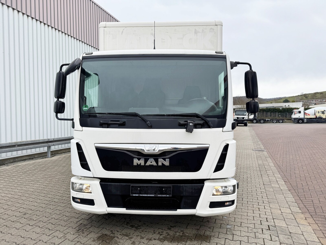 박스 트럭 MAN TGL 8.150 4x2 BL TGL 8.150 4x2 BL, Möbelkoffer mit Rolltor : 사진 7 박스 트럭 MAN TGL 8.150 4x2 BL TGL 8.150 4x2 BL, Möbelkoffer mit Rolltor : 사진 7