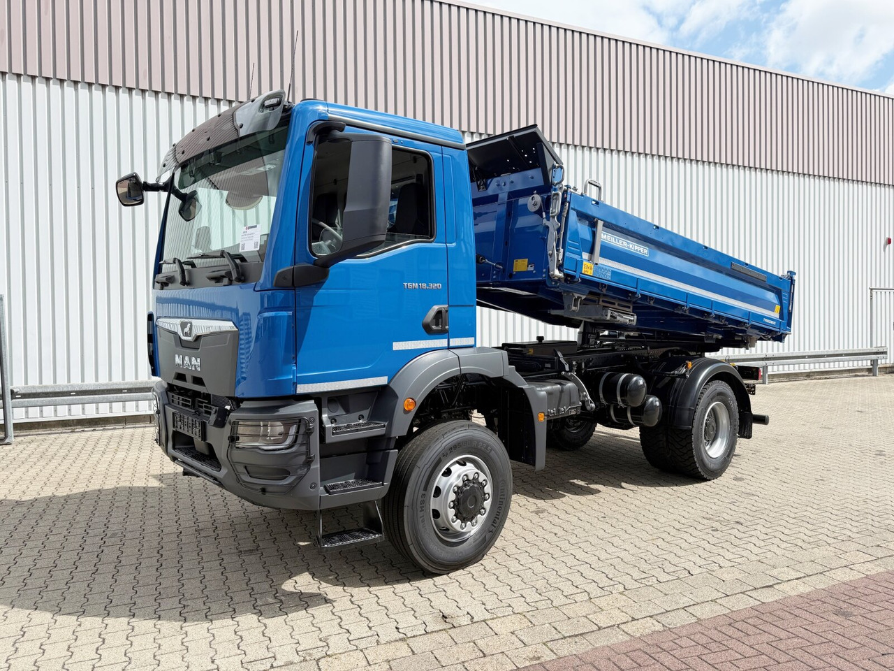 MAN TGM 18.320 4x4 BB CH TGM 18.320 4x4 BB CH, Navi, Meiller Trigenius - 덤프트럭 : 사진 1 MAN TGM 18.320 4x4 BB CH TGM 18.320 4x4 BB CH, Navi, Meiller Trigenius - 덤프트럭 : 사진 1