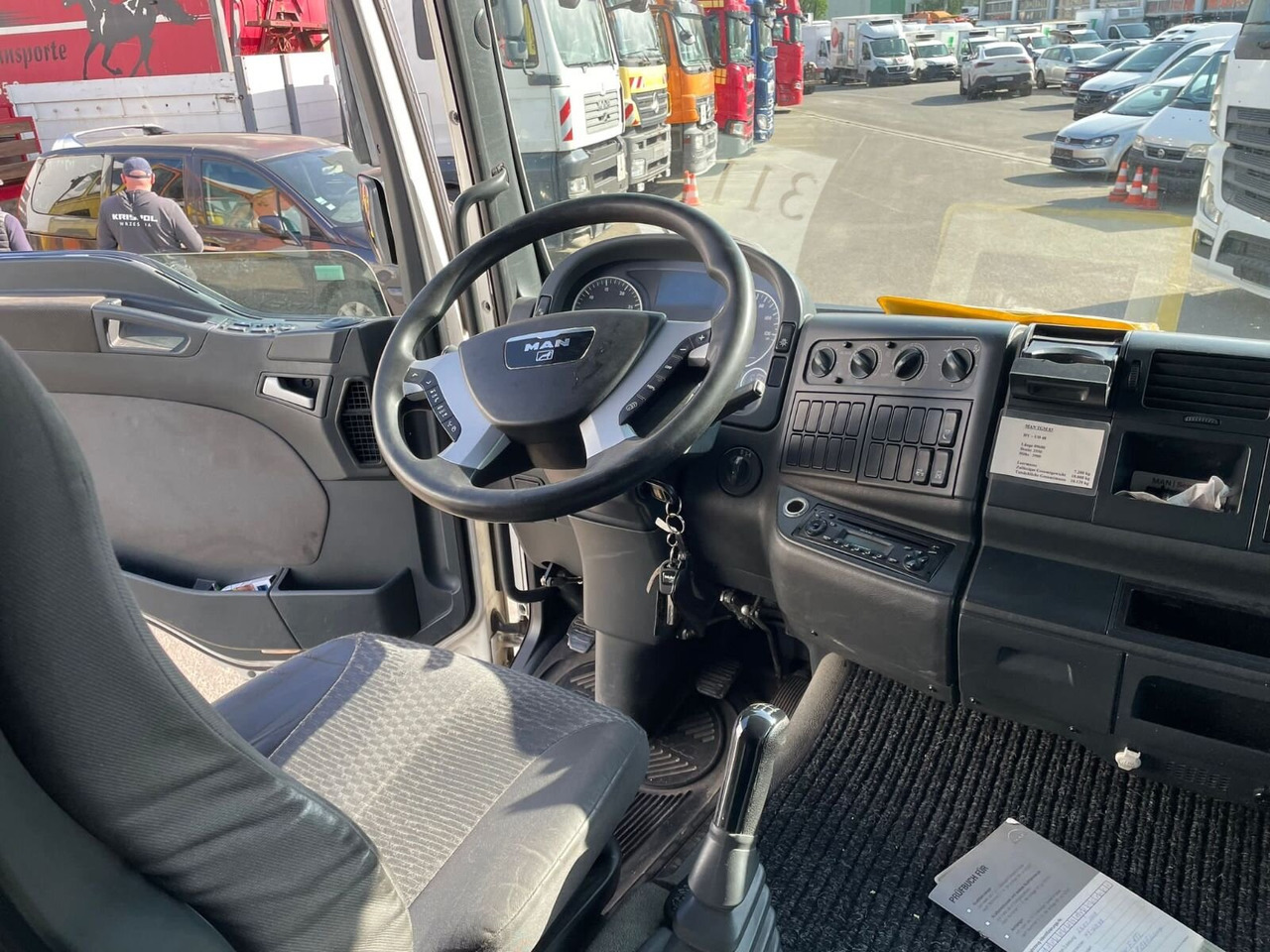 MAN TGM 18.330 4X2 LL TGM 18.330 4X2 LL, Fahrschulausstattung - 트럭 : 사진 2 MAN TGM 18.330 4X2 LL TGM 18.330 4X2 LL, Fahrschulausstattung - 트럭 : 사진 2
