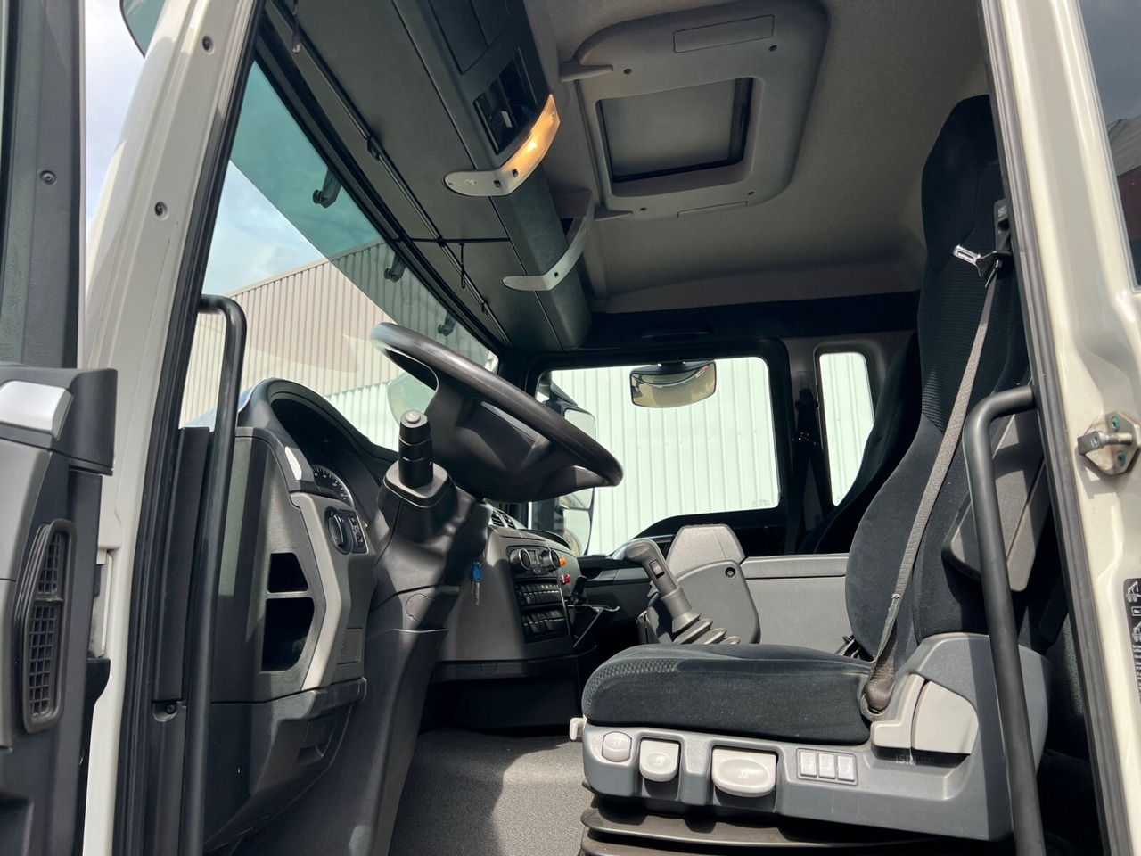 MAN TGS 26.360/400 6x2-4 BL TGS 26.360/400 6x2-4 BL, Lenk-/Lift, Kran Atlas AK 206.3E A5, Funk - 크레인 트럭, 드롭사이드/ 플랫베드 트럭 : 사진 2 MAN TGS 26.360/400 6x2-4 BL TGS 26.360/400 6x2-4 BL, Lenk-/Lift, Kran Atlas AK 206.3E A5, Funk - 크레인 트럭, 드롭사이드/ 플랫베드 트럭 : 사진 2