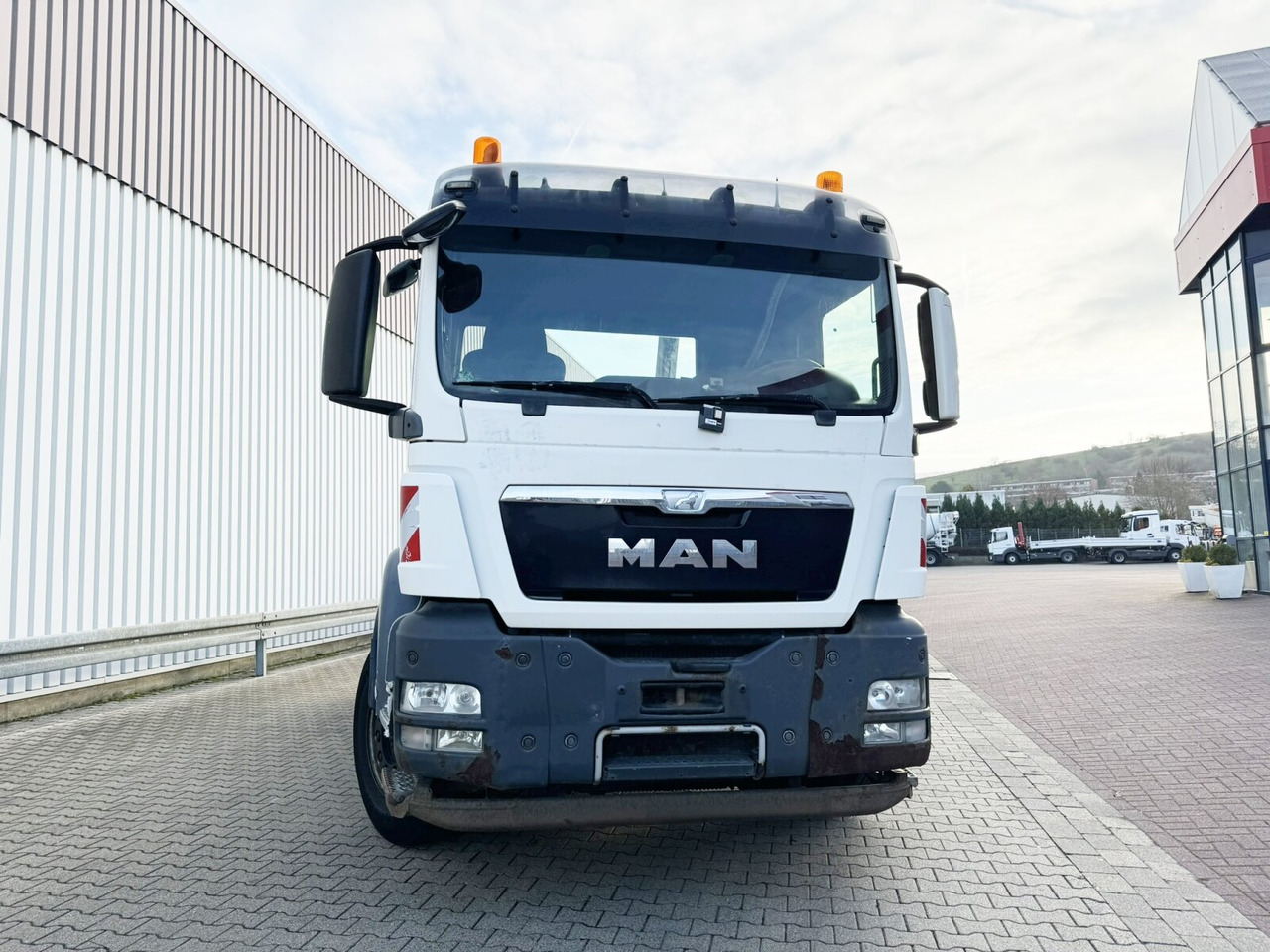 스킵 로더 트럭 MAN TGS 26.400 6x2/4 BL TGS 26.400 6x2/4 BL mit Vorlauflenk-/liftachse, Multilift : 사진 6