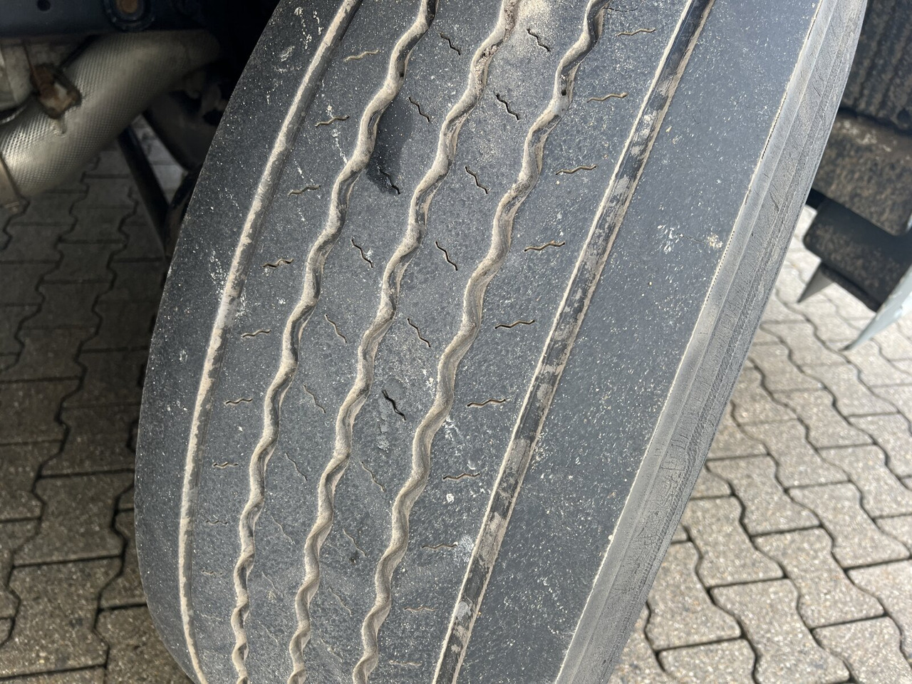 MAN TGS 26.400 6x2-4 LL TGS 26.400 6x2-4 LL, Navi, Lenk-/Liftachse, Heckkran Palfinger PK20001-K B, Funk - 크레인 트럭, 드롭사이드/ 플랫베드 트럭 : 사진 4 MAN TGS 26.400 6x2-4 LL TGS 26.400 6x2-4 LL, Navi, Lenk-/Liftachse, Heckkran Palfinger PK20001-K B, Funk - 크레인 트럭, 드롭사이드/ 플랫베드 트럭 : 사진 4