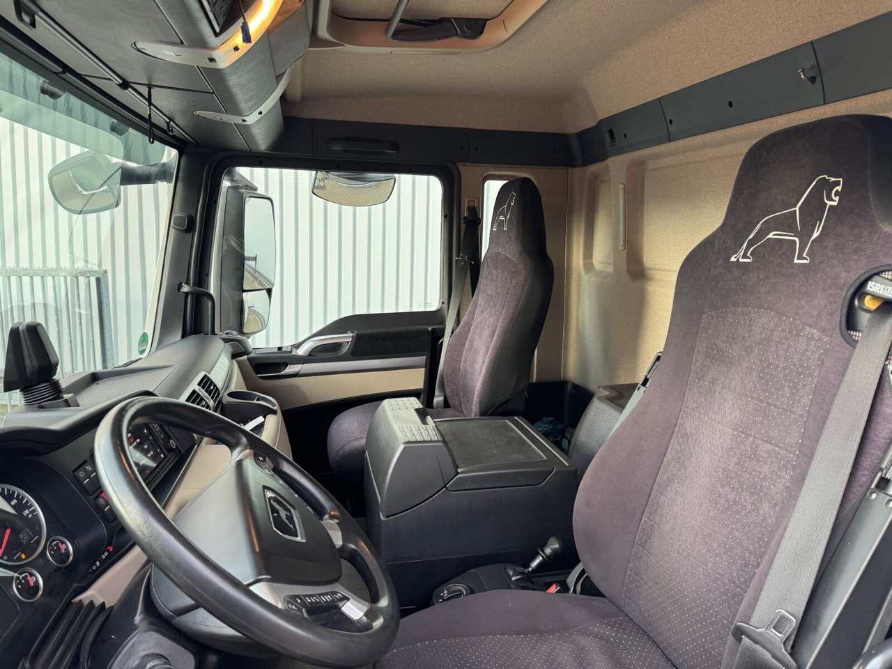 MAN TGS 26.420 6x2-4 LL TGS 26.420 6x2-4 LL, Navi, Lenk-/Liftachse, Heckkran Palfinger PK20.501L TEC - 크레인 트럭, 드롭사이드/ 플랫베드 트럭 : 사진 5 MAN TGS 26.420 6x2-4 LL TGS 26.420 6x2-4 LL, Navi, Lenk-/Liftachse, Heckkran Palfinger PK20.501L TEC - 크레인 트럭, 드롭사이드/ 플랫베드 트럭 : 사진 5