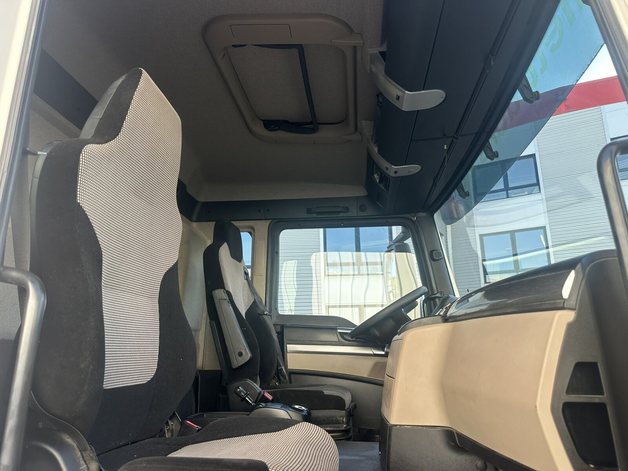 MAN TGS 35.460 8X4 BB TGS 35.460 8X4 BB, Meiller Bordmatik 13m³ - 덤프트럭 : 사진 5 MAN TGS 35.460 8X4 BB TGS 35.460 8X4 BB, Meiller Bordmatik 13m³ - 덤프트럭 : 사진 5